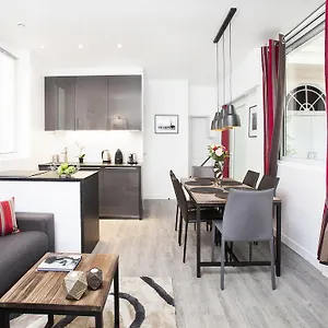Charming 2br-2ba Between Le Marais & Le Louvre France